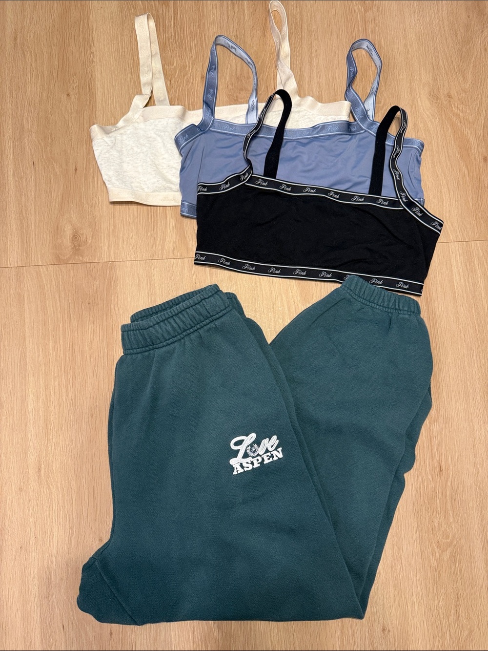 VS PINK Lounge Bundle! Three Bralette Set with Forest Green Aspen Sweatpants